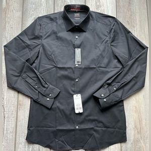 NWT! Olymp Level 5 Men’s Bodyfit Black Button Down European Fashion - Sz 42